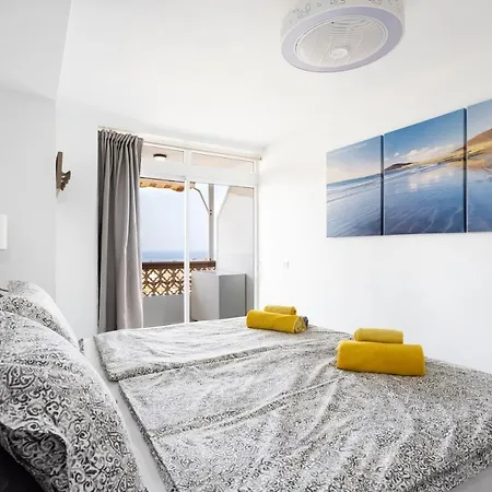 Royal Sunset Loggia アパート *