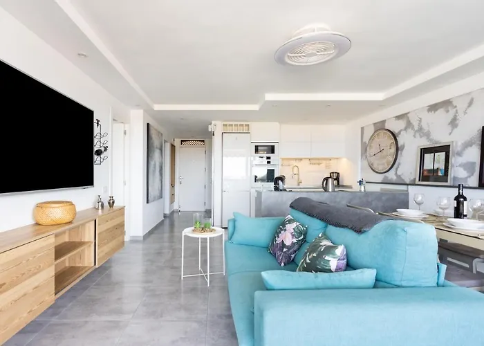 Royal Sunset Loggia *