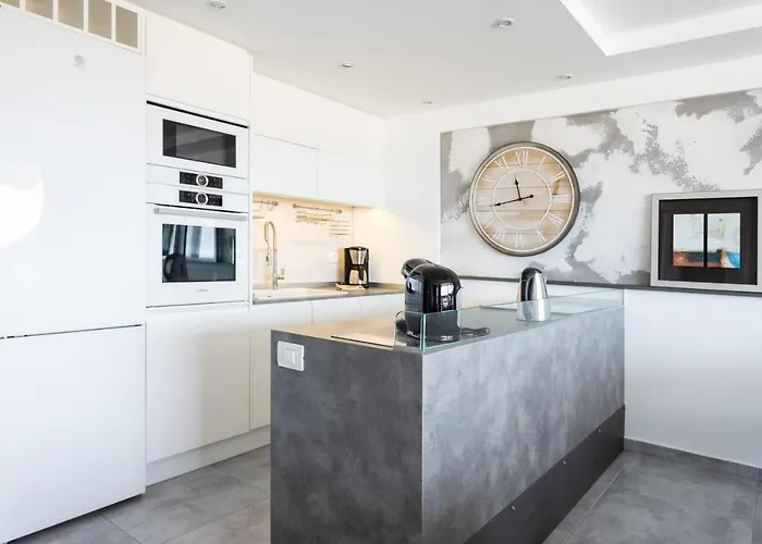 Royal Sunset Loggia דירה